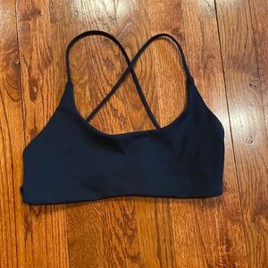 Crop shop boutique black sports bra